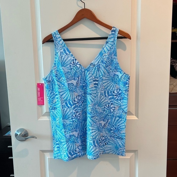 Lilly Pulitzer FLORIN SLEEVELESS LINEN TOP, AMALFI BLUE BY THE SEASHORE - Picture 4 of 16